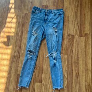 Old navy ripped skinny jeans